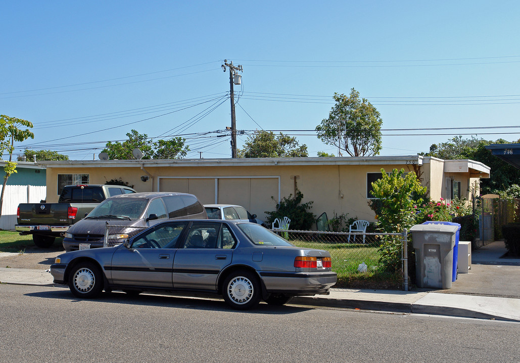 750-756 Jane Dr in Port Hueneme, CA - Building Photo