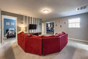 1956 Wedge Dr in Davenport, FL - Building Photo