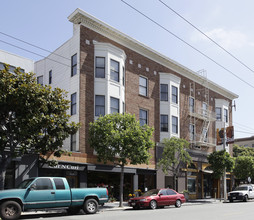 2300-2320 Chestnut St in San Francisco, CA - Building Photo - Building Photo