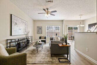 8104 Valley Oak Dr in Brentwood, TN - Building Photo - Building Photo