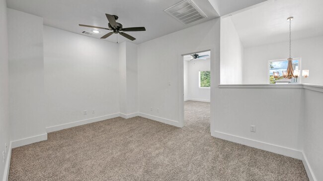 205 Lynn Dr in Bryan, TX - Building Photo - Building Photo