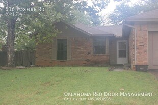 516 Foxfire Rd in Edmond, OK - Building Photo