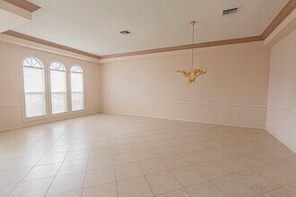 1295 SW Bent Pine Cove in Port St. Lucie, FL - Building Photo - Building Photo