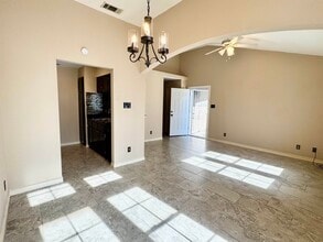 207 Martingale in Laredo, TX - Building Photo - Building Photo