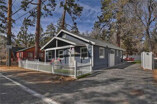 44634 Barton Ln N in Big Bear, CA - Building Photo