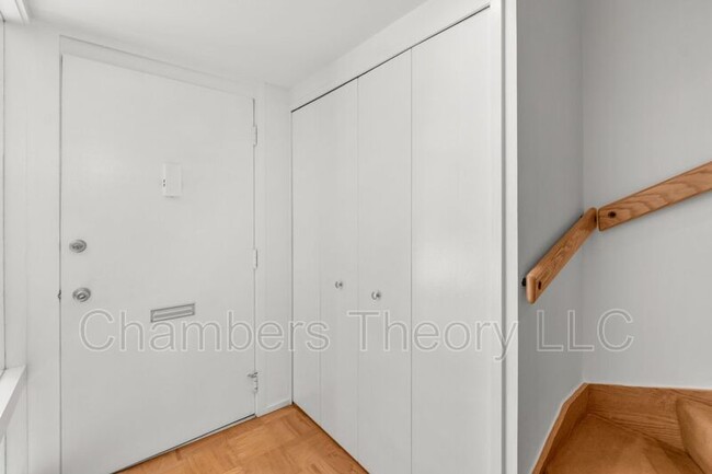 11593 Maple Ridge Rd in Reston, VA - Building Photo - Building Photo