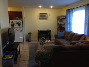 714 5th Ave in Coralville, IA - Building Photo - Building Photo