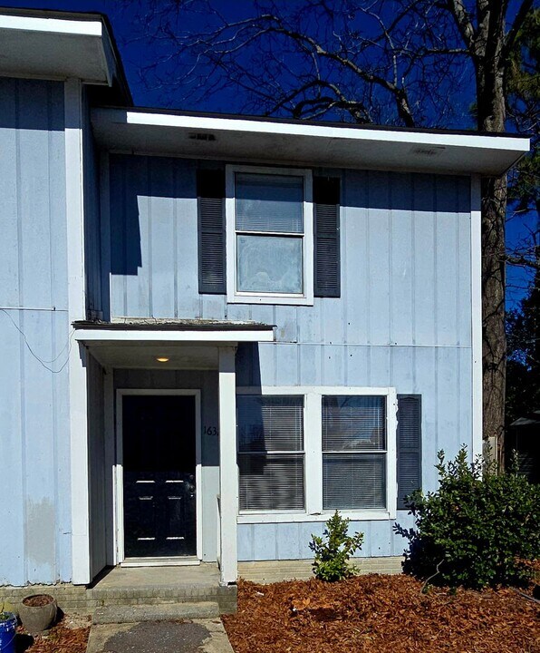 1632 North Ave in West Columbia, SC - Building Photo