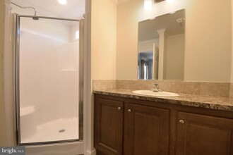 32 Edgewater Dr in Magnolia, DE - Building Photo - Building Photo