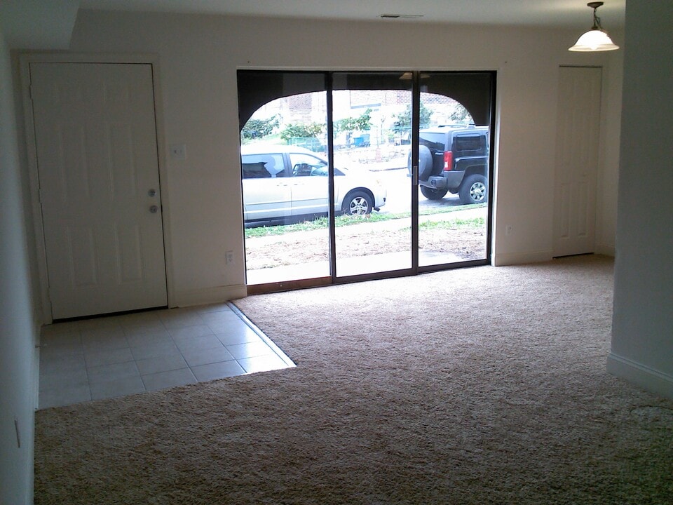 7827 Bradford St, Unit 7827-A in Philadelphia, PA - Building Photo