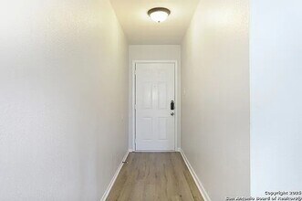 5146 Tom Stafford Dr in San Antonio, TX - Building Photo - Building Photo