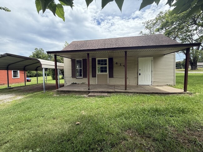 property at 410 W Argyle Ave