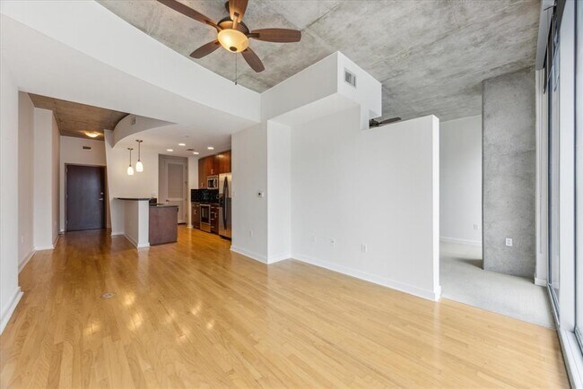 360 Nueces St in Austin, TX - Building Photo - Building Photo