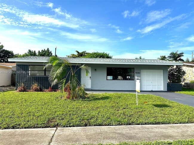 9040 NW 26th Pl in Sunrise, FL - Building Photo - Building Photo