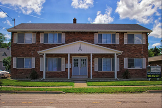 2113 N Carolina St, Unit 2 in Saginaw, MI - Foto de edificio - Building Photo