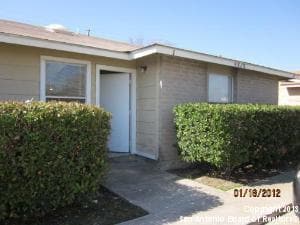 5513 Lochmoor in San Antonio, TX - Building Photo - Building Photo