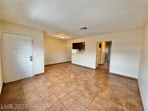 2420 Ellis St in North Las Vegas, NV - Building Photo - Building Photo