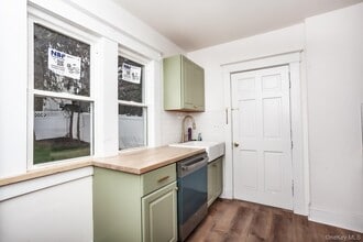 1009 Hudson Ave in Peekskill, NY - Building Photo - Building Photo