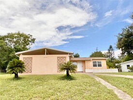 1473 Piedmont Dr in Deltona, FL - Building Photo