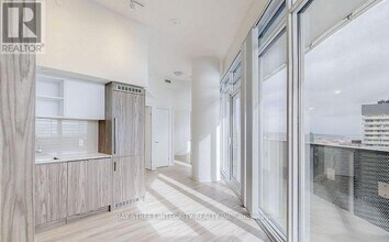 55-5055 Cooper St in Toronto, ON - Building Photo - Building Photo