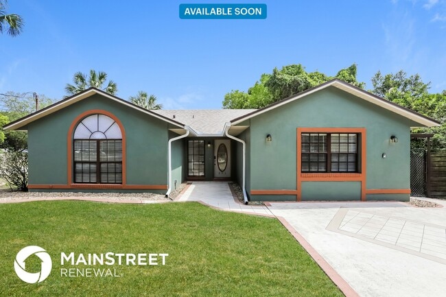 property at 231 Lago Vista St