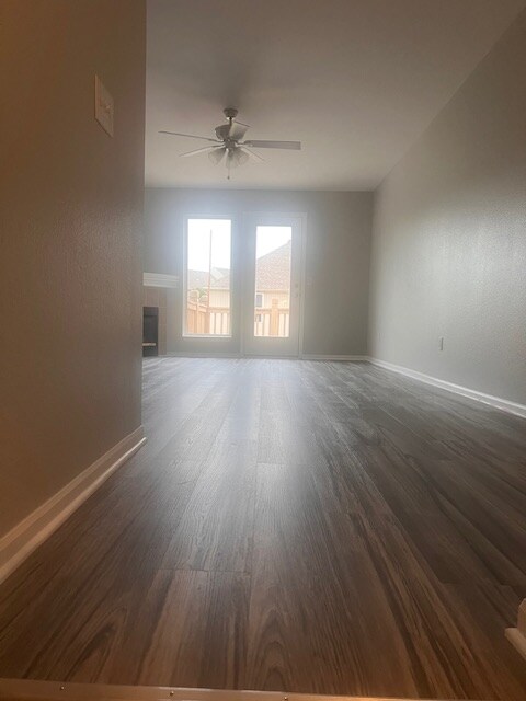 8646 N Cleveland Ln in Kansas City, MO - Foto de edificio
