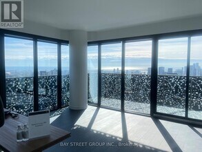 55 Charles St E in Toronto, ON - Building Photo - Building Photo