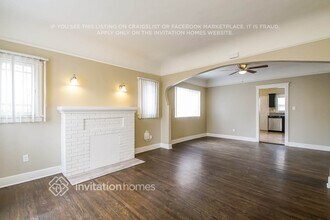 1642 W 65th Pl in Los Angeles, CA - Building Photo - Building Photo