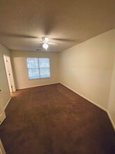 2810 Mulberry Ln in Greenville, NC - Building Photo - Building Photo