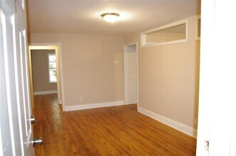 4808 Woodhead St in Houston, TX - Building Photo - Building Photo