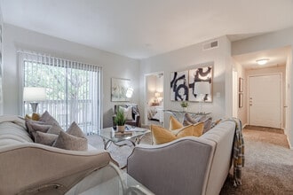 Keystone Falls Apartment Homes in Dallas, TX - Building Photo - Building Photo