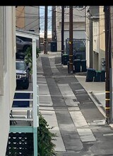 127 24th St in Newport Beach, CA - Building Photo - Building Photo