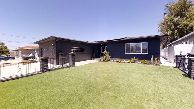 property at 5335 W Falls View Dr