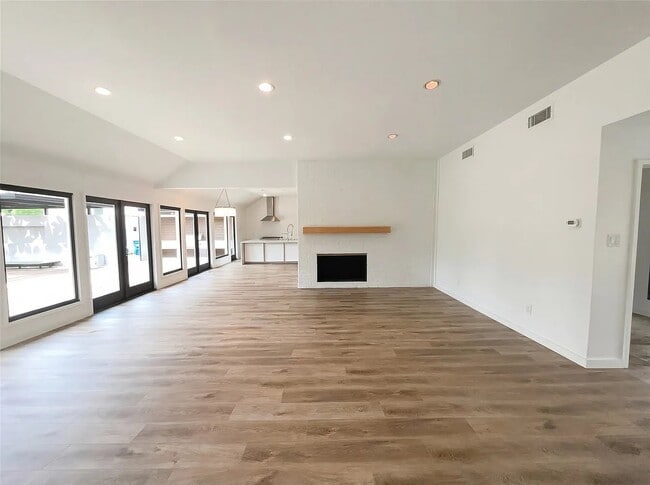 property at 7122 Winding Creek Rd