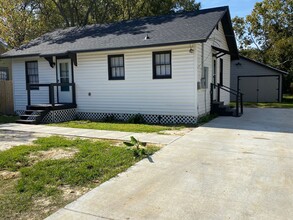 4007 Lynn St in Baton Rouge, LA - Building Photo - Building Photo