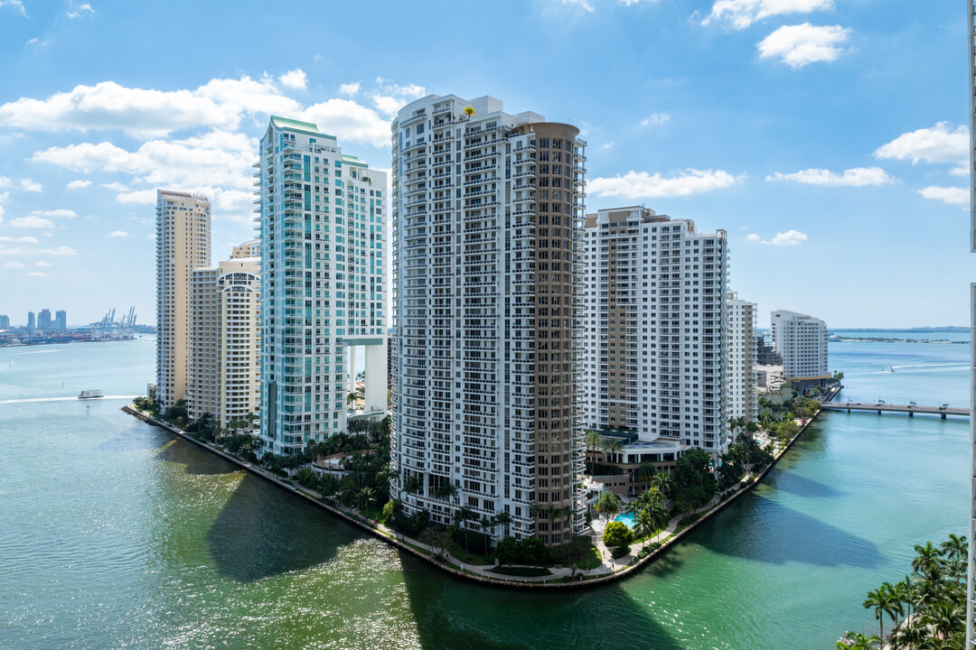 901 Brickell Key in Miami, FL - Foto de edificio