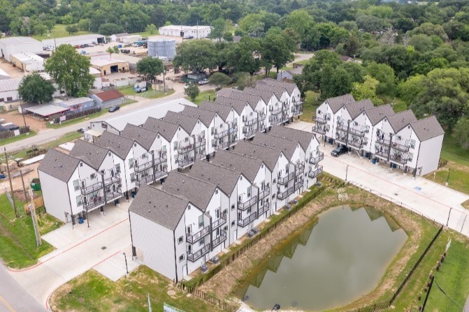 Greenville Townhomes in Waller, TX - Building Photo