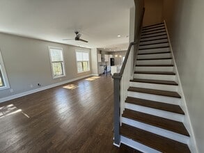 942 Riverside Dr in Nashville, TN - Foto de edificio - Building Photo