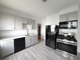 61 Webster Ave in Somerville, MA - Building Photo