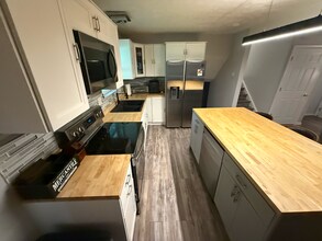 732 Bradwell Dr in Columbus, OH - Building Photo - Building Photo