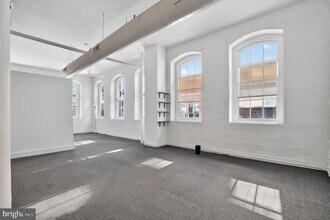 408 Vine St in Philadelphia, PA - Building Photo - Building Photo