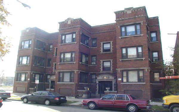 4954 S King Dr in Chicago, IL - Building Photo