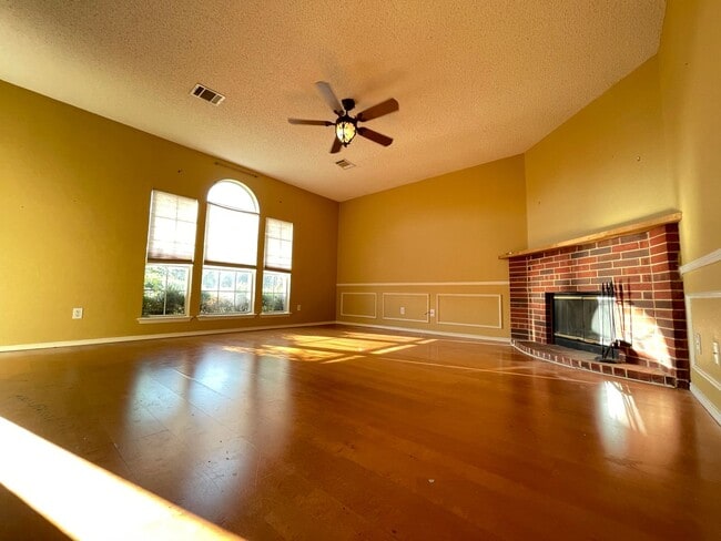 6416 Jennie Ln in Arlington, TX - Building Photo - Building Photo