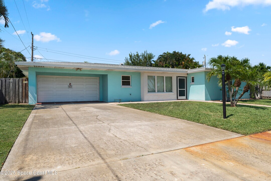 116 Royal Palm Ave in Satellite Beach, FL - Building Photo