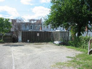 3423 Ward St, Unit 2 in Pittsburgh, PA - Building Photo - Building Photo