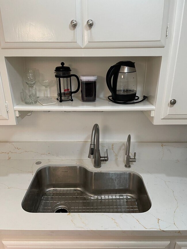 130 E Alta Green in Port Hueneme, CA - Building Photo - Building Photo