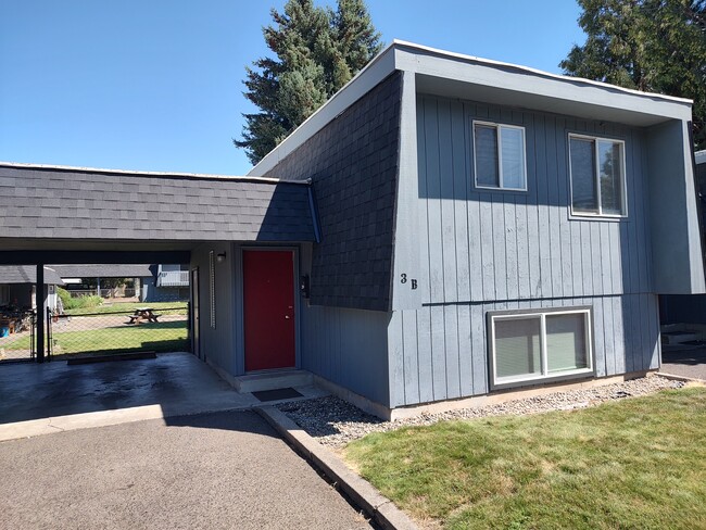 property at 1122 Francis Ave