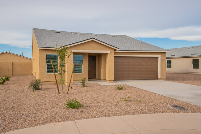 property at 281 S Picacho Heights Rd