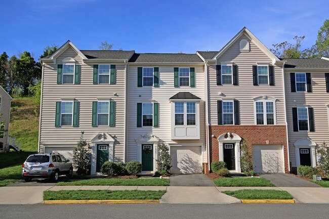 1987 Asheville Dr in Charlottesville, VA - Building Photo - Building Photo