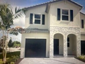 2631 SE 11th St in Homestead, FL - Building Photo - Building Photo